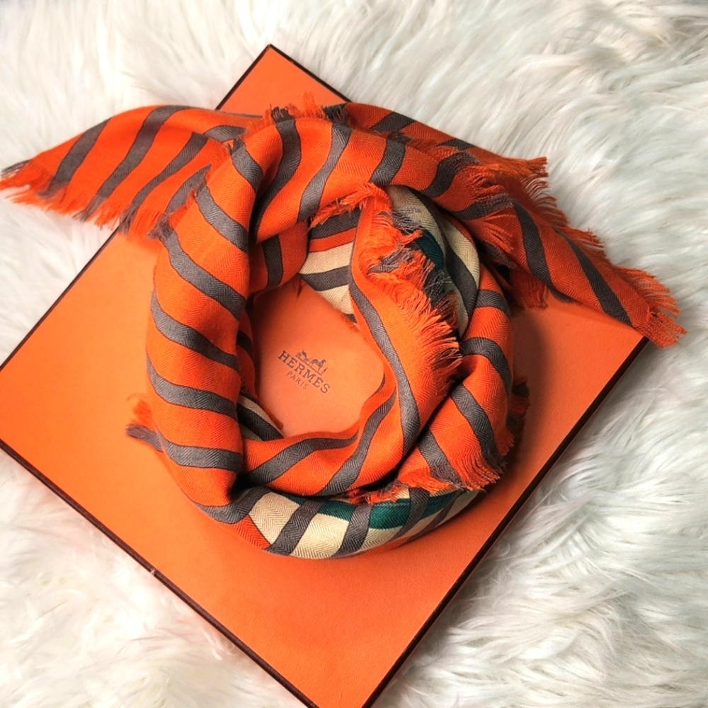 Hermes Brides de Gala Scarf with Box